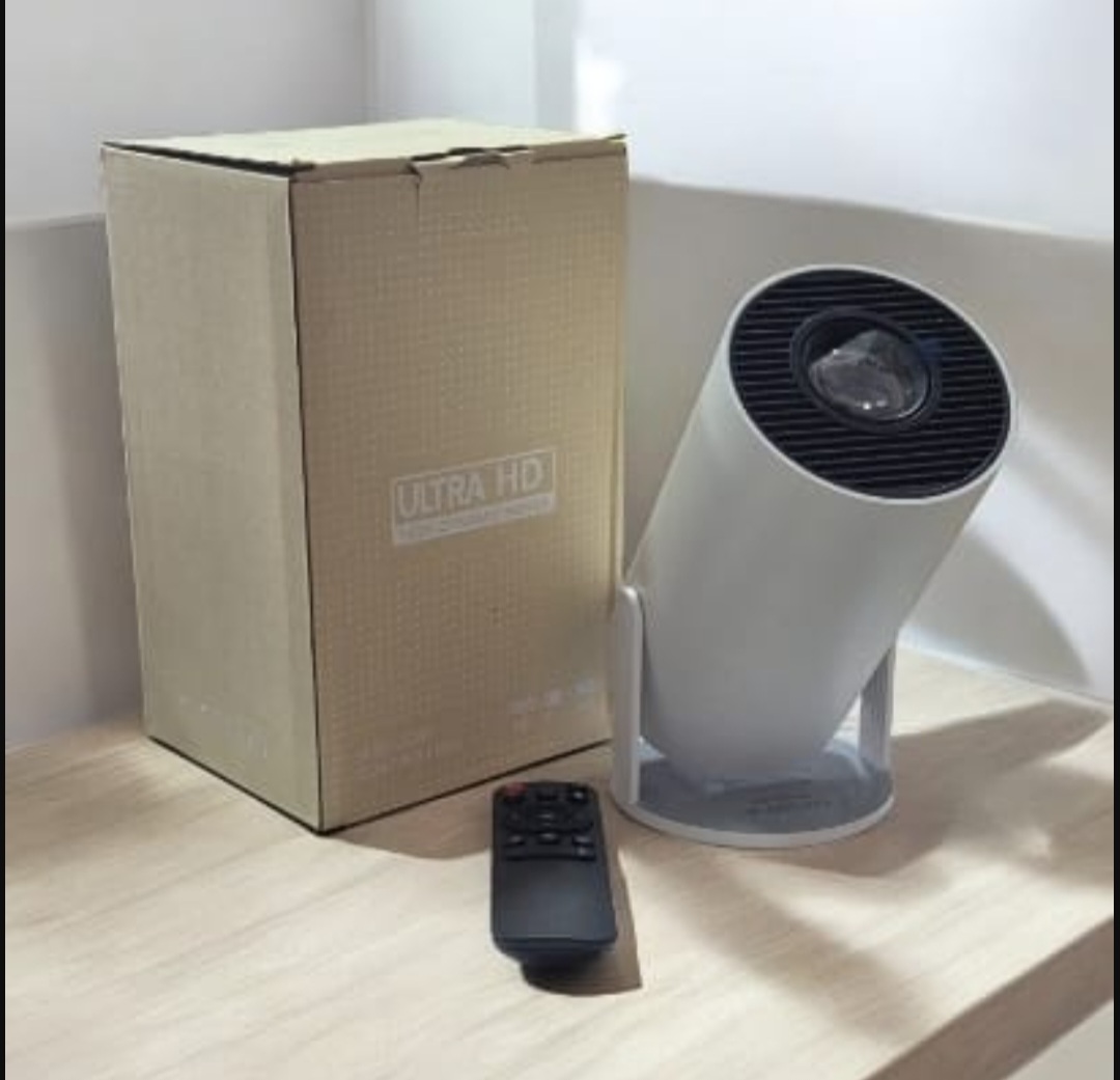   PROYECTOR LED SMART ANDROID CON APP 